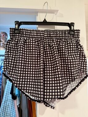 Black & White Gingham Women’s Elastic Waist Shorts
